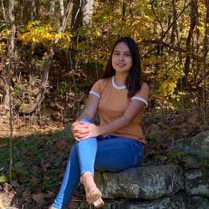 Meet your Posher, Nikki